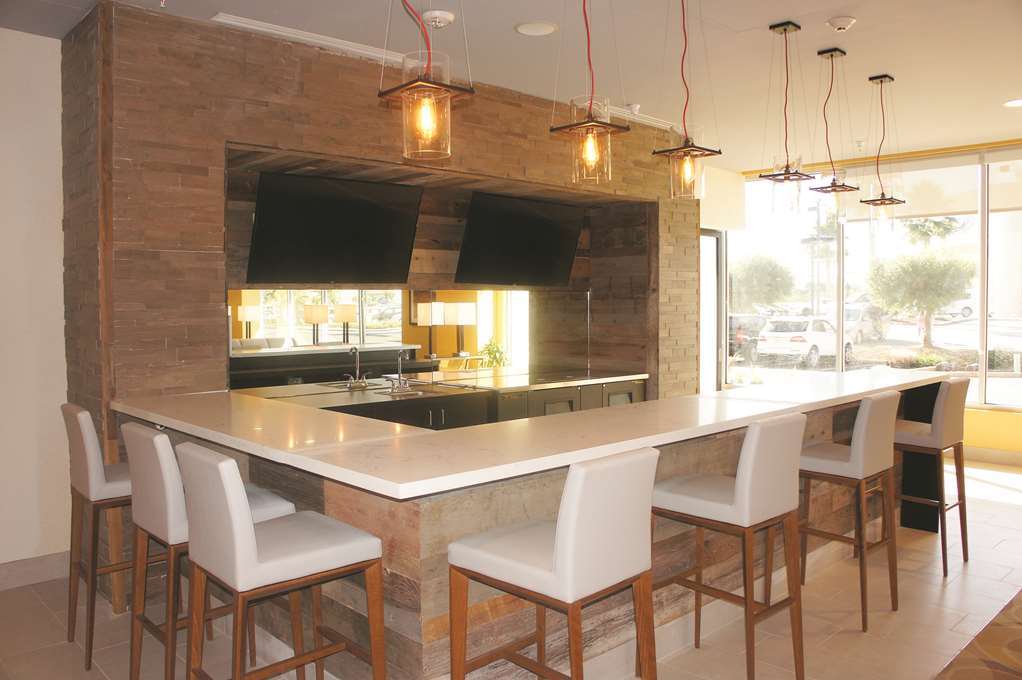 La Quinta By Wyndham Morgan Hill-San Jose South Hotel Restaurant foto